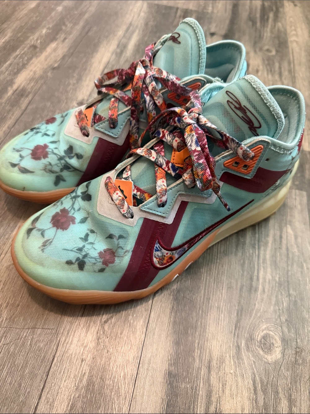 Nike LeBron- Women's Aqua Floral Training Sneakers with Maroon Accents size 10 W